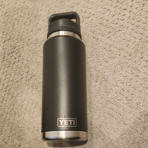 Yeti 36oz Bottle. Black